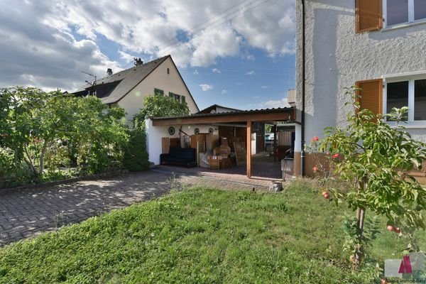 Garten und Carport