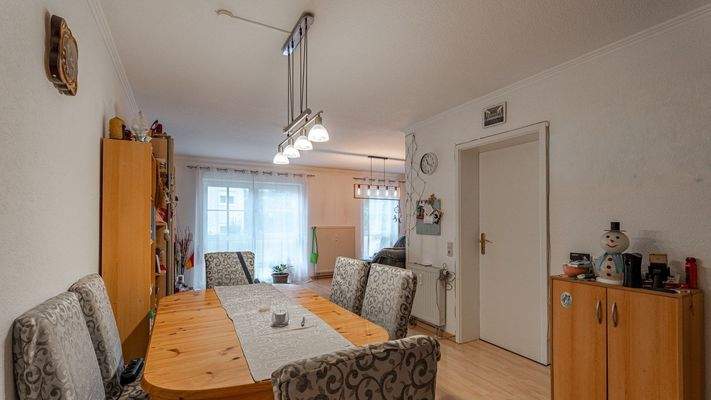 Wohnzimmer / Esszimmer