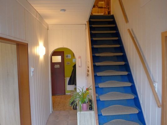 Eingangsflur mit Treppenaufgang