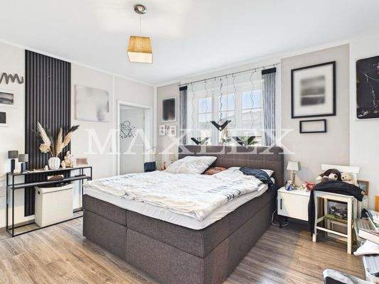 CAM04502G0-PR0053-STILL002