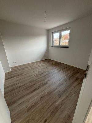 Schlafzimmer (2).JPG