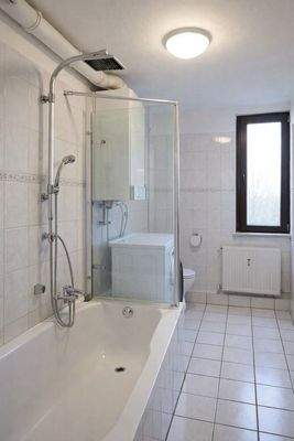 Gepflegtes Badezimmer