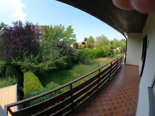 Zugang ü. Schlafzi. a. Balkon