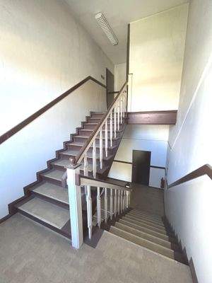 Treppenhaus OG zum 2.OG (ausgebautes DG)