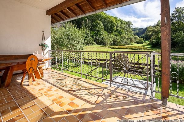 Terrasse mit Blick ins Grüne