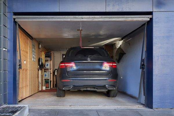 Garage mit Wallbox