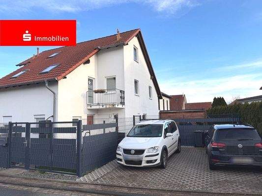 DHH mit 2 Stellplätzen