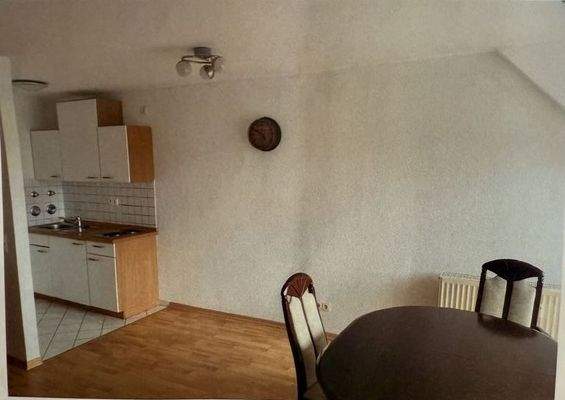 Essbereich mit Küchenzeile.jpg