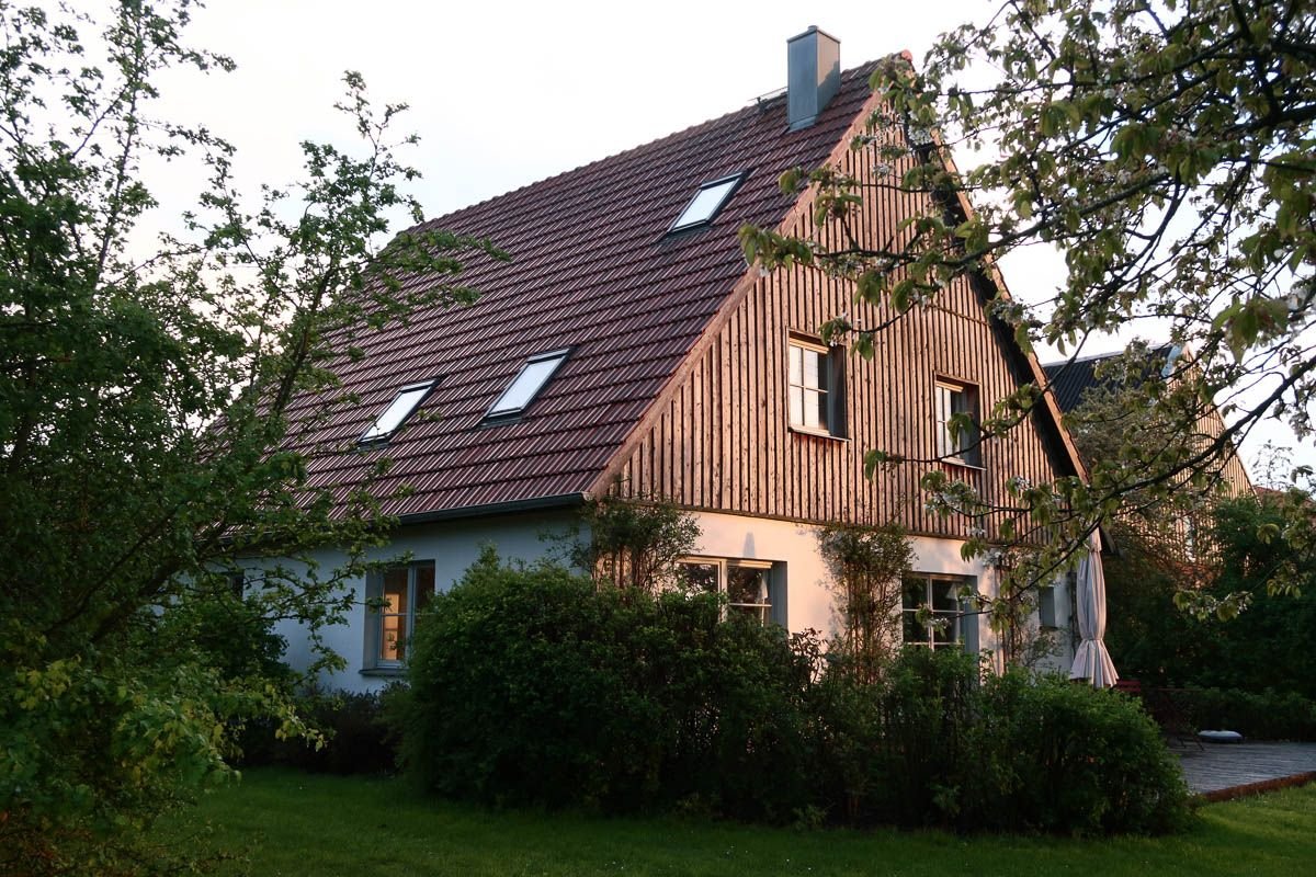 Großzügiges, hochwertig saniertes Haus mit großem Grundstück und