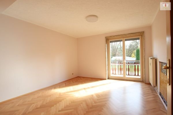 Schöne sanierte 4 Zi Wohnung 100m² mit 570m² Garten und 1 Werkstatt in Rotschitzen bei Köttmannsdorf - Stadtnähe