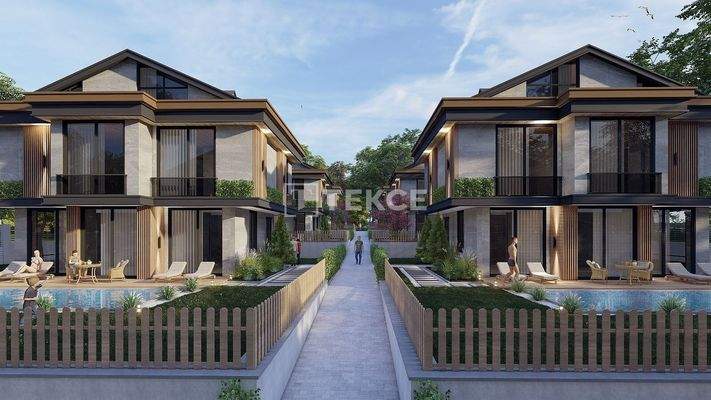 Detached Villas with Private Pools in Gürpınar Beylikdüzü