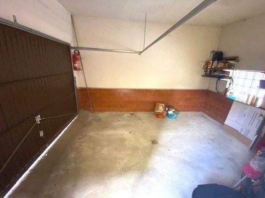 Innenansicht massives Nebengelass