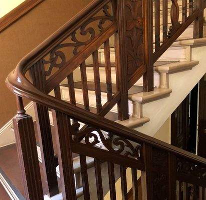 Treppenhaus Vorderhaus 2.jpg