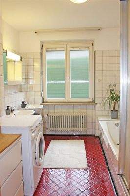 Tageslicht-Badezimmer OG