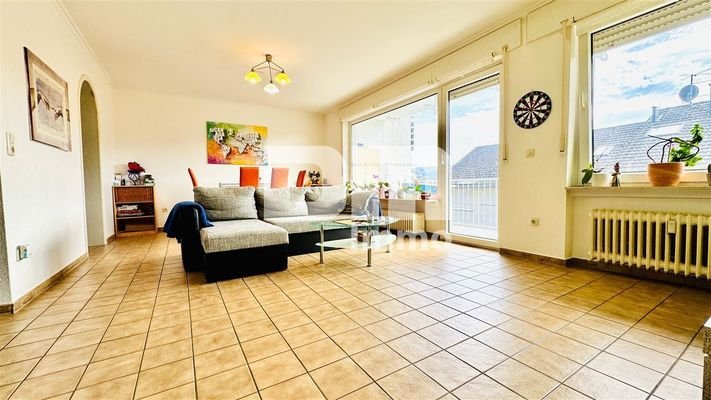 EG Wohn / Esszimmer / Zugang Balkon