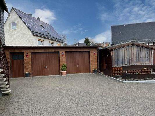 Garagen mit Gartenhütte