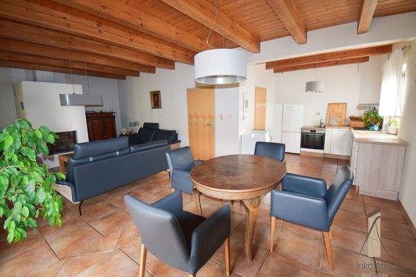 offener Wohn- und Essbereich