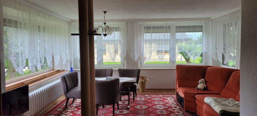 heller Wohnbereich.jpg