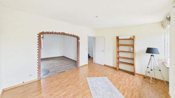 CAM03143G0-PR0191-STILL014