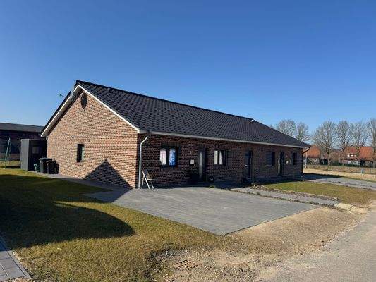 Straßenseite (2).jpeg