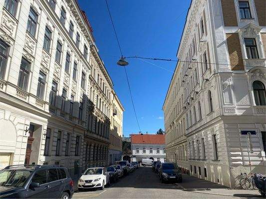 Wohnung mit Balkon in dieser Umgebung 