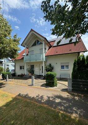 IAußenansicht des gepflegten Hauses