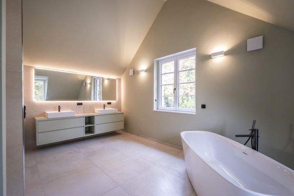 Badezimmer im Dachgeschoss