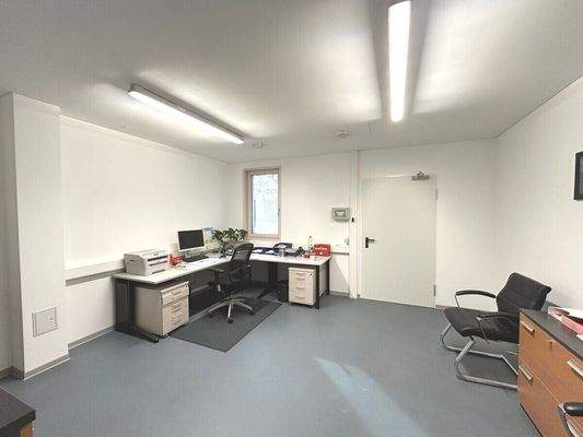 Lagerist/Meisterbüro