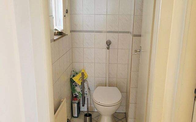 Zimmer mieten in Kornwestheim Ludwigsburg Stuttgart bei urbanbnb  WC.jpeg
