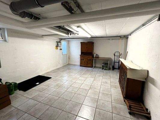 Kellerraum 2 mit Ausgang