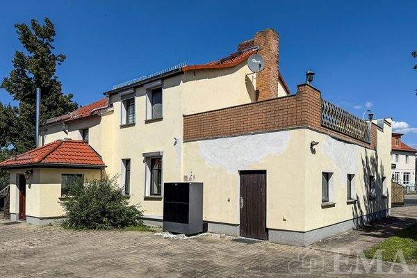 Hausansicht vom Innenhof