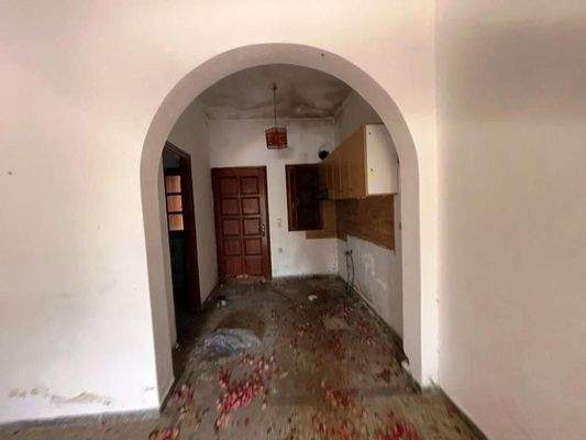 Südostkreta, Makry Gialos: Apartmentkomplex zur Renovierung zu verkaufen