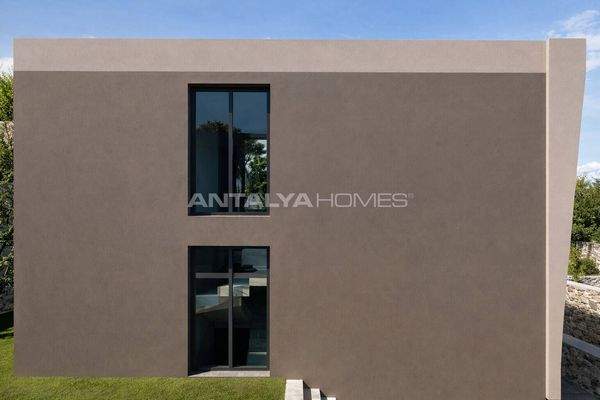 Off-Plan Houses with Sea Views in Antalya Kalkan