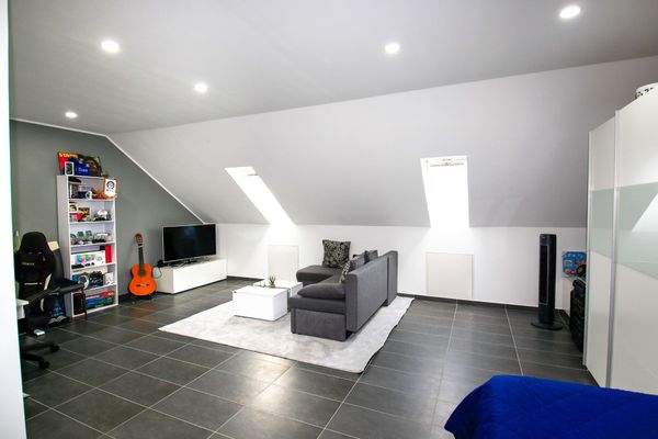 Neuhofen-Fröbelstr. - 04