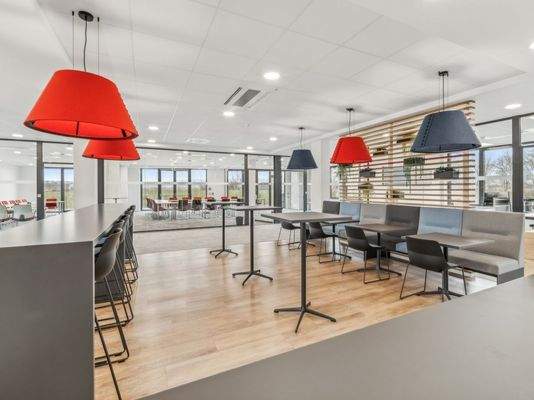 Dorfplatz - und Seminarräume