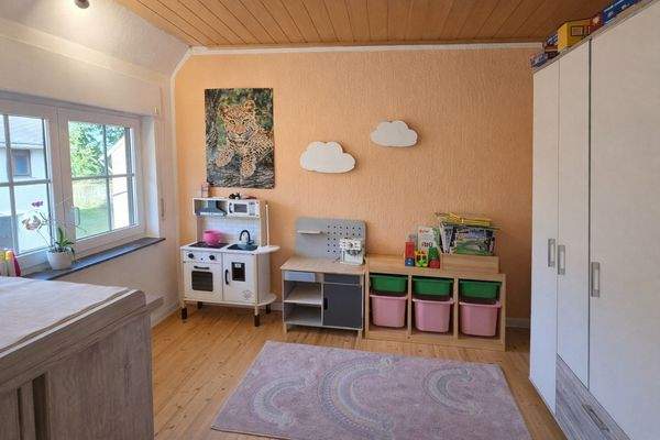Kinderzimmer im OG.