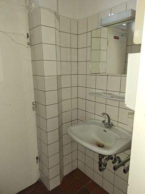 separates Waschbecken