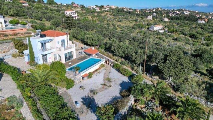 Kreta, Kefalas: Schöne Villa mit Swimmingpool und Meerblick zu verkaufen