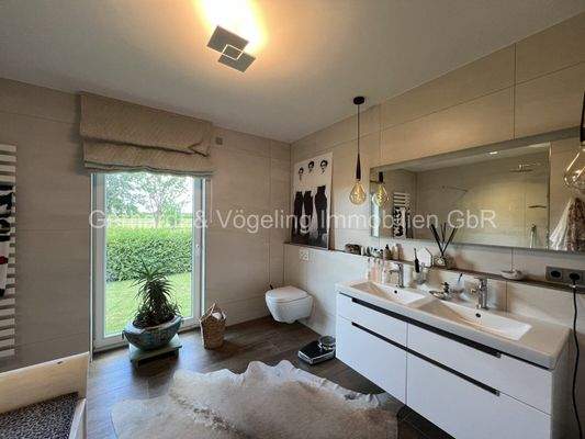 Badezimmer Hauptschlafraum