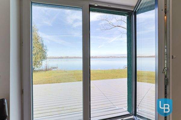 ... und Zugang auf die Terrasse