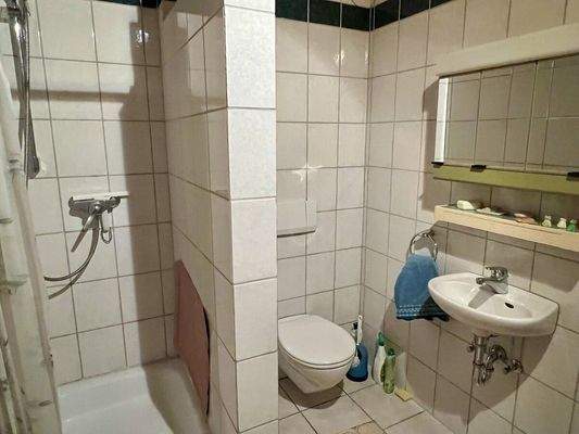 Duschbad OG-Wohnung Anbau
