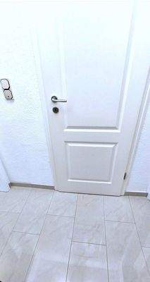 Kleiner Flur / Badtür