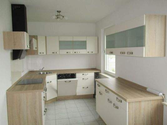 Riesen-Wohnküche mit EBK &amp; tollem Ausblick