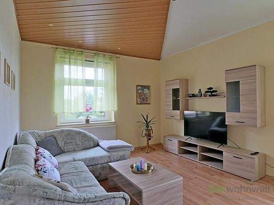 Blick ins Wohnzimmer