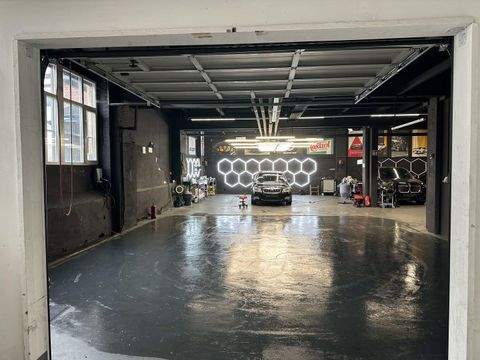 Wuppertal Halle, Wuppertal Hallenfläche