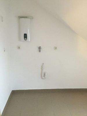 Abstellraum mit WM -Anschluss