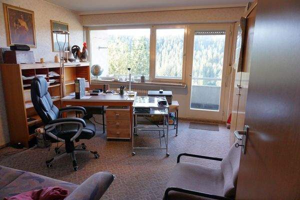 OG Büro-Schlafzimmer