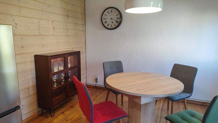 kleines Wohn-/Esszimmer