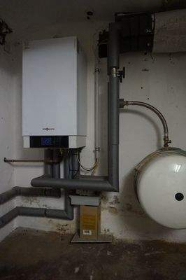 Gastherme im Keller für Apotheke/Wohnung