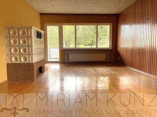 Wohnzimmer mit Kachelofen OG.jpg